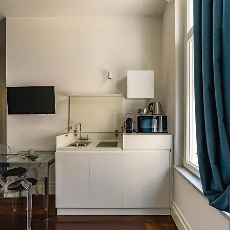 Ad Maiora Boutique